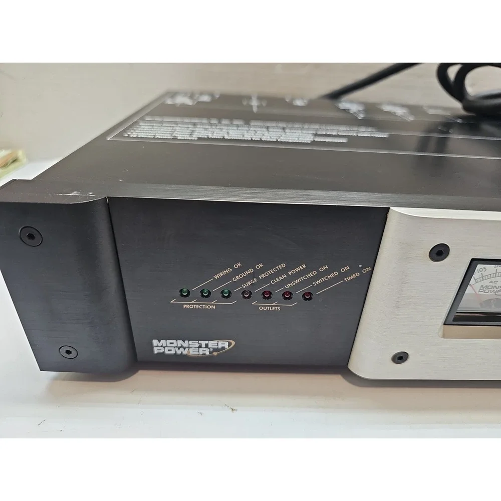 Monster Power HTS 3500 MKII Home Theatre Reference Power Center